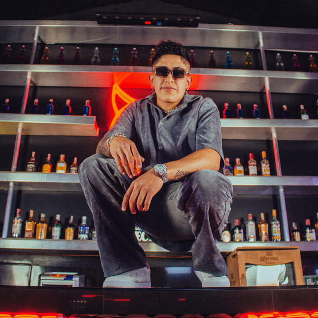 Par de copas – Gemer Acosta